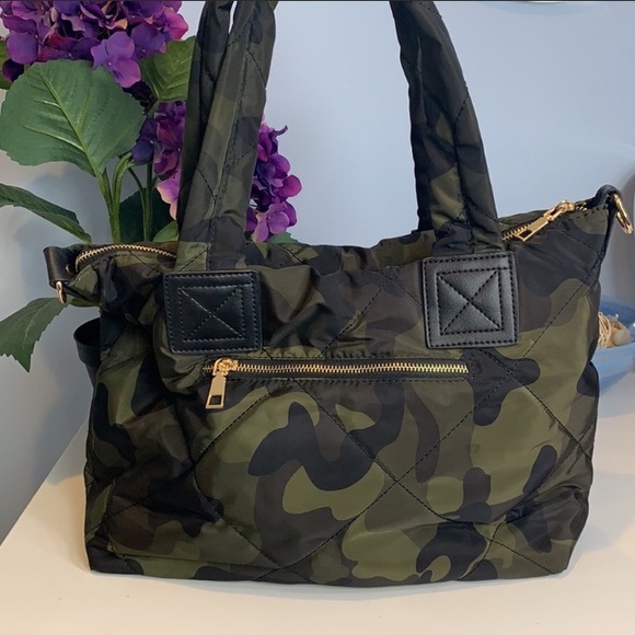 🔥 RESTOCKED!🔥 Camo Puffer Tote Bag - Picture 12 of 14